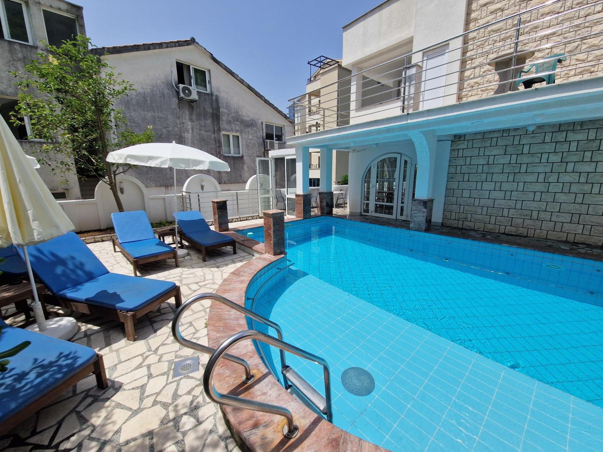 Villa Golf บุดวา ภายนอก รูปภาพ
